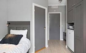 Comfy Studio Near Airport